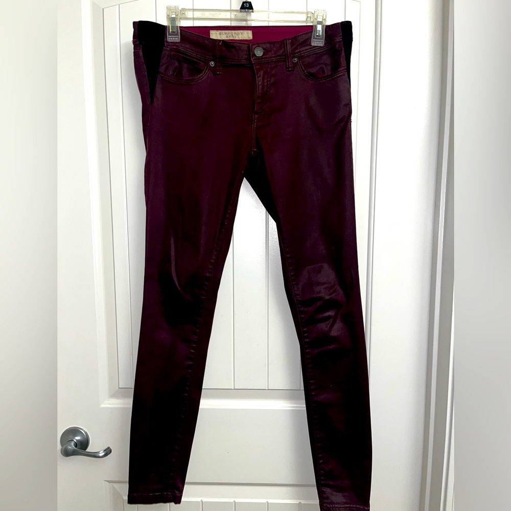 BURBERRY BRIT Women’s Maroon Skinny Denim with Leather Trim Pant, size 28